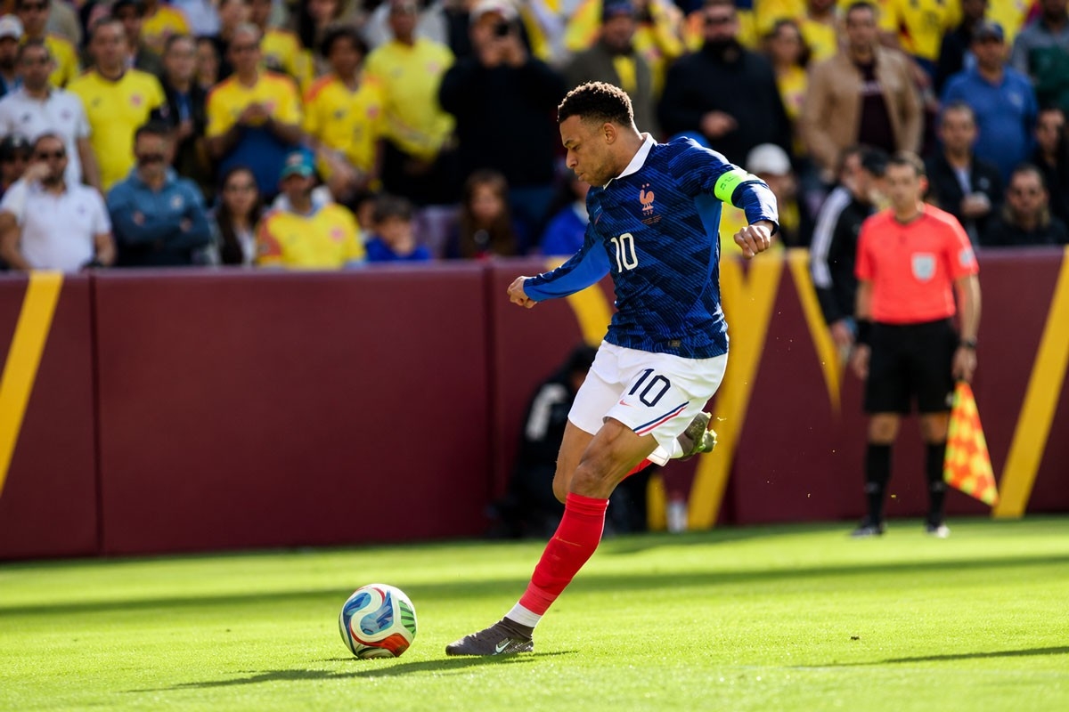 Mbappé anota su gol 14 en Mundiales, supera a Messi y a Pelé