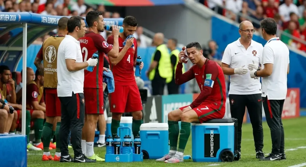FIFA y FIFPRO negocian protocolos para retrasar partidos por calor extremo de cara al Mundial 2026