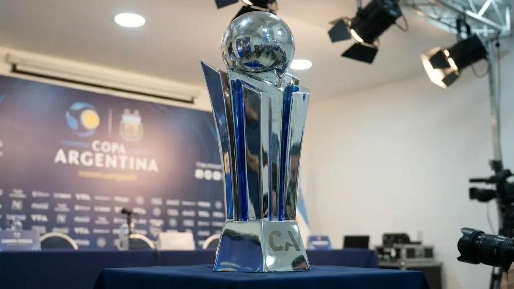 La Copa Argentina 2026 avanza con su característico formato de eliminación directa y carácter federal