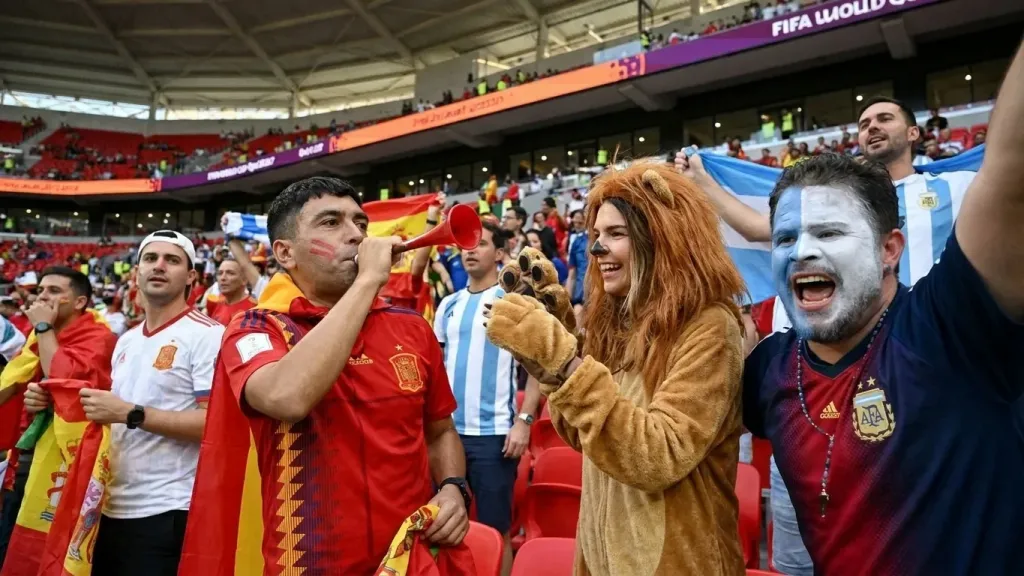 Las historias de los aficionados que siguieron a sus selecciones por todo el Mundial de 2026