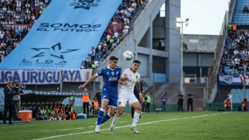 El fútbol uruguayo cargado de compromisos en Primera División, Segunda División, fútbol femenino y selecciones nacionales