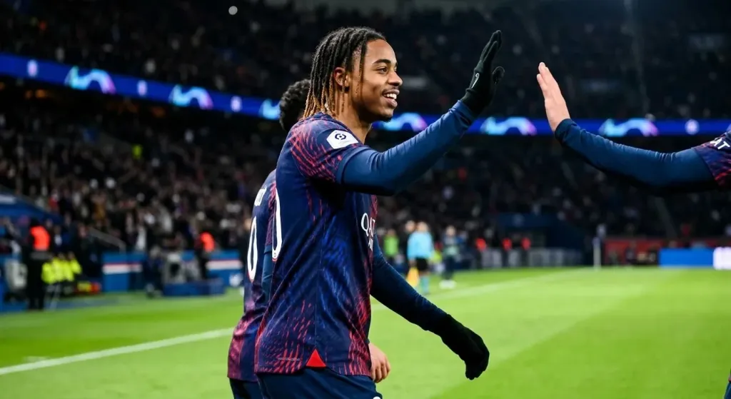 Liverpool lidera la carrera por Barcola, Arsenal negocia en Francia y suena el posible movimiento de Rodri al Real Madrid