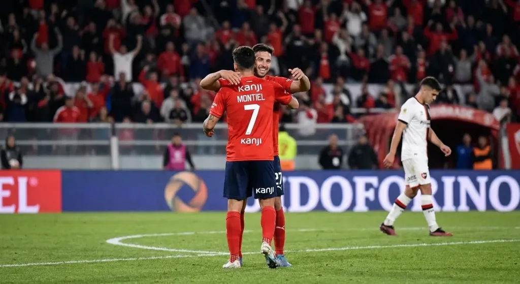 Independiente superó a Newell's Old Boys con gol de Montiel y llega a 6 puntos en el grupo A