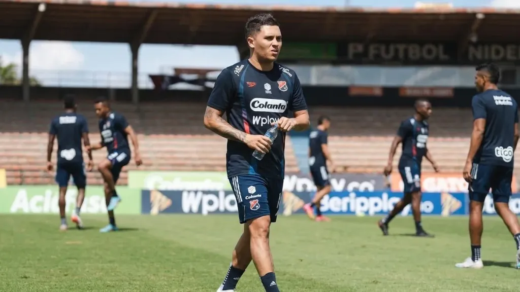 Juan Fernando Quintero returns to Independiente Medellín on one-year deal