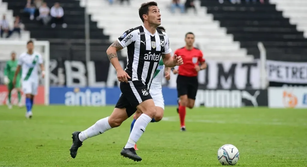 Esteban Crucci Leaves Montevideo Wanderers to Sign Three-Year Deal With Qatar's Al-Markhiya