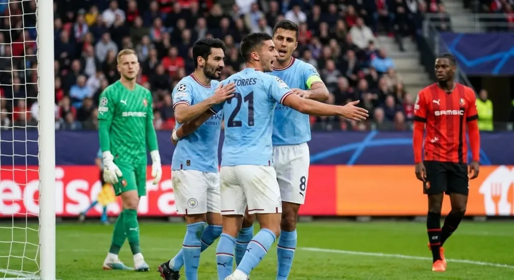 Ferran Torres Rescues PSG With a Debut Double at Rennes