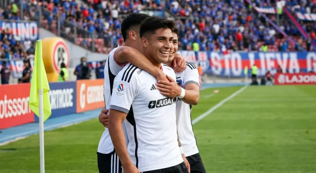 Javier Correa Finally Scores in the 200th Superclasico Between Colo Colo and Universidad de Chile