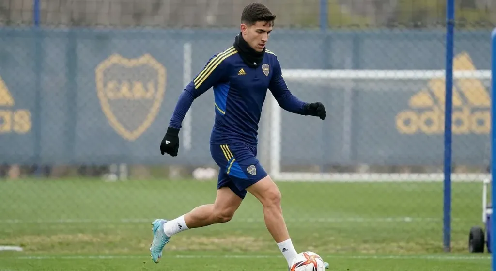 Aranda Fractures Fibula, Out for Season