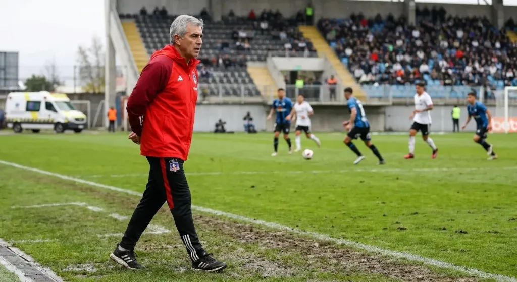 Colo Colo held to scoreless draw by Huachipato in match marred by poor pitch conditions