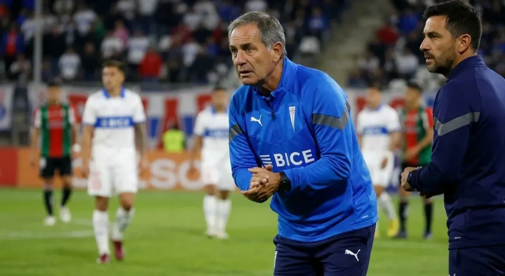 Universidad Catolica beats Palestino 3-2 to move into second, but Garnero is left worried about Zampedri