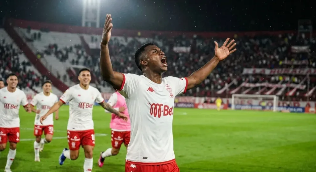 Huracán Explodes in the Second Half to Beat Racing Club 2-1