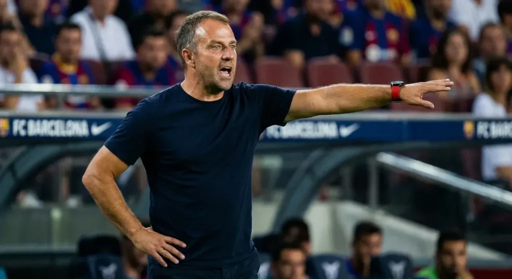 Flick se cuela en la conversación de Cruyff y Guardiola en el Barcelona