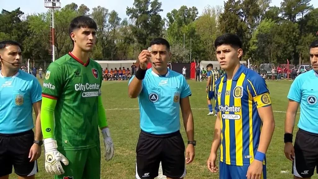Coin Toss Turns Tense Between Espina and Sciarini Before Newell's Reserves Rout Central 3-0