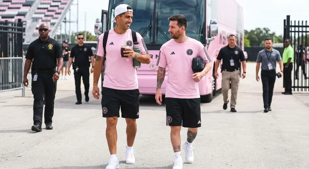 Messi and Suárez Run a WhatsApp Group to Keep Tabs on Their Uruguayan Fourth-Division Club