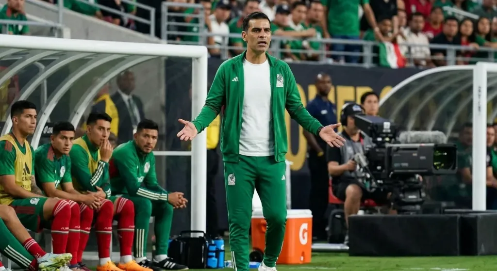 Márquez admite "errores garrafales" tras la goleada de México ante Estados Unidos