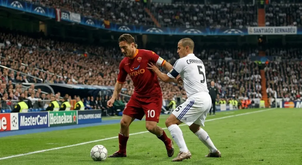 Cuando la Roma eliminó al Real Madrid en el Bernabéu en 2008