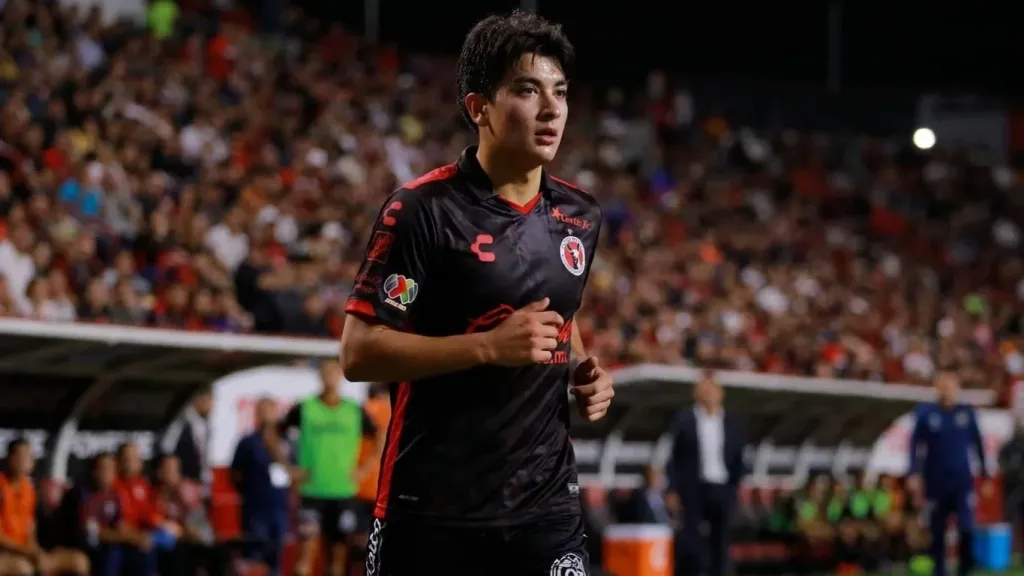 Arsenal moves ahead of the pack for Gilberto Mora, the 17-year-old Mexican wanted across Europe