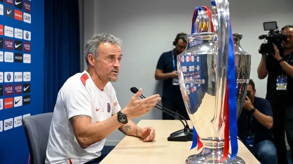 Luis Enrique stands by Kvaratskhelia ahead of Le Mans clash