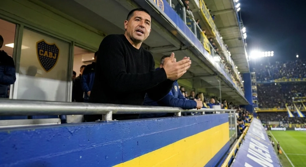 Riquelme habla de su relación con Thiago Almada y aclara: "Nunca le dijimos que venga a nuestro club"