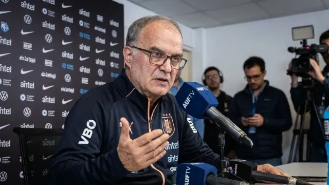 Bielsa defiende su relación con Valverde al cerrar su ciclo