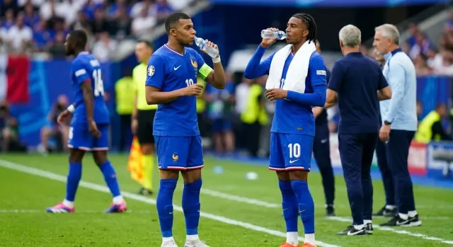 Las ligas europeas rechazan los descansos de hidratación del Mundial