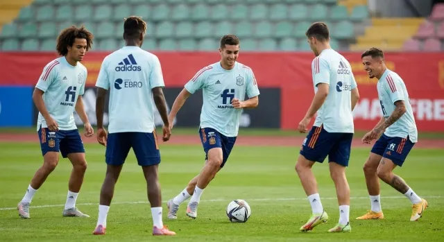 España vs. Austria: Muñoz y Pino listos, Nico Williams en duda
