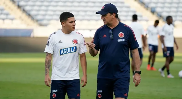 Lorenzo y Juanfer: la charla clave antes de Ghana
