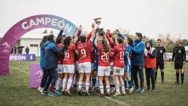 Nacional conquista el Apertura sin perder un partido