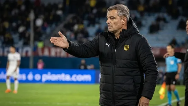 Aguirre descarta volver a dirigir la Selección Uruguaya