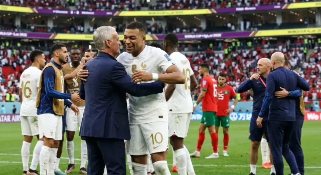 Francia a semifinales tras vencer a Marruecos 2-0