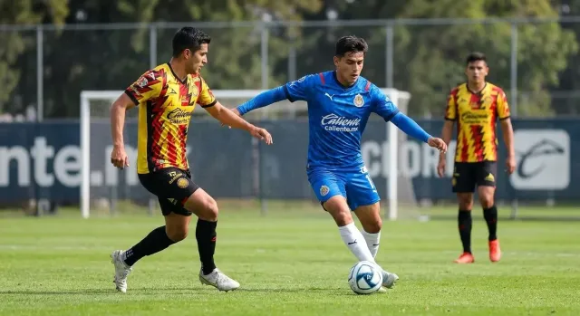 Chivas vence a Leones Negros en último amistoso