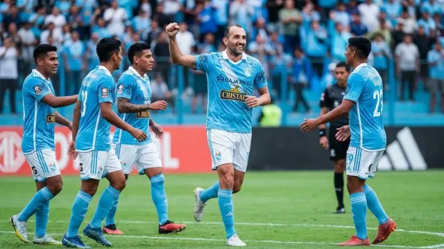 Barcos debuta con gol en Cristal en Copa de Liga