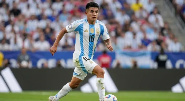 Flamengo y River Plate pelean por Thiago Almada