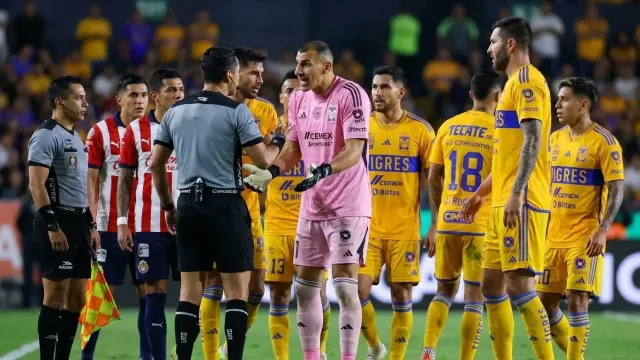 Guzmán suspendido siete partidos por altercado en final Concacaf