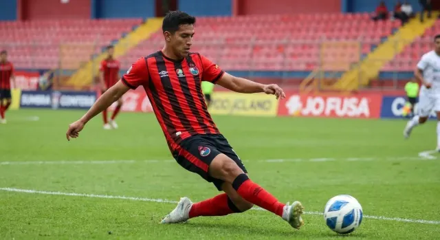 Samayoa renueva con Municipal hasta 2028