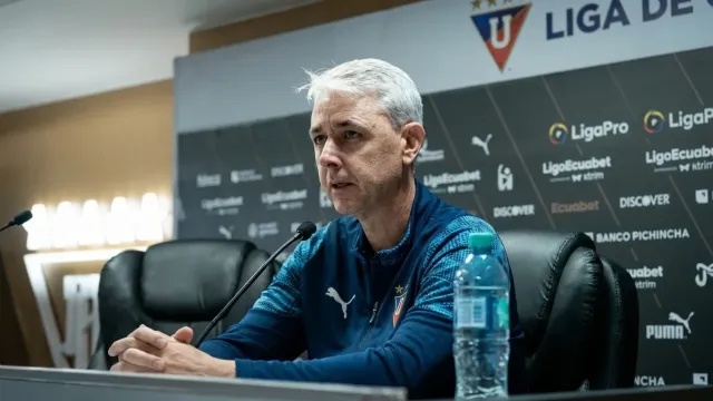 Liga de Quito separa a Tiago Nunes como técnico
