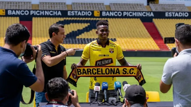 Barcelona oficializa a Tomás Rodríguez