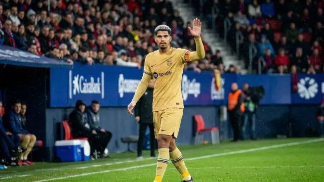 Araujo regresa a los entrenamientos del Barcelona