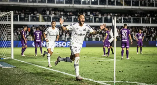 Santos no gana: Neymar anota doblete en empate 2-2