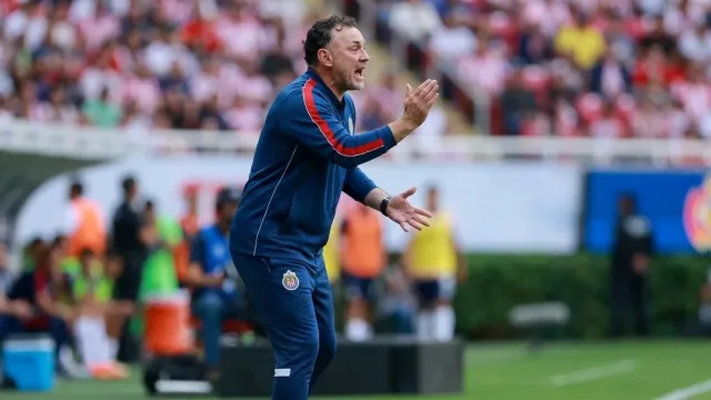Alvarado da la victoria a Guadalajara al cierre