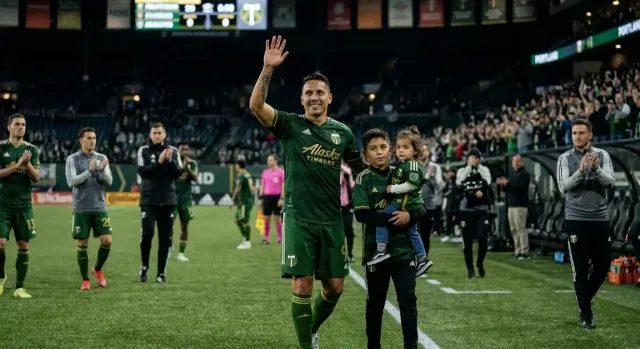 Portland remonta y gana 2-1 con doblete de Mora