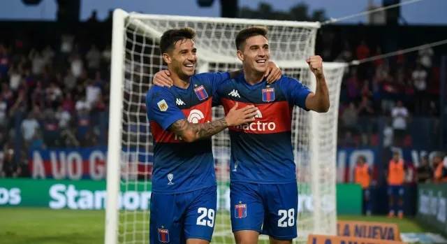 Tigre golea 3-1 a Racing en Avellaneda