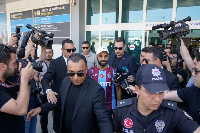 Salah fichó por el Trabzonspor por dos años