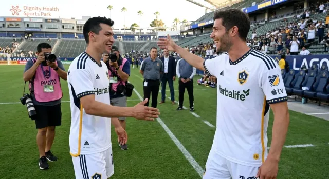 Galaxy ficha a Roberto y cede a Lozano