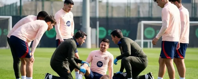 Bardghji tears knee ligament, stays at Barcelona