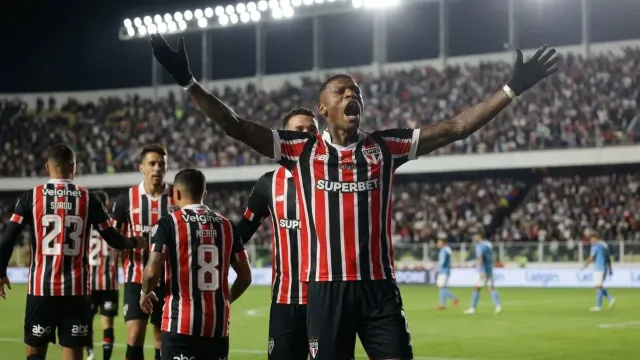 Bolívar, São Paulo Draw 1-1 in Round of 16