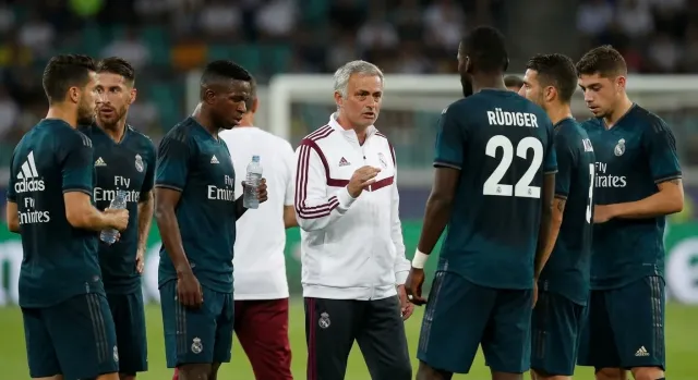 Real Madrid Debuts 4-2-3-1 Under Mourinho Against Espanyol
