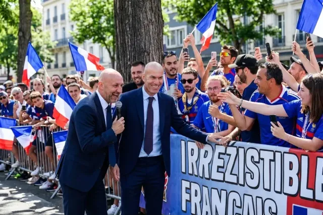 Zidane presenta a Barthez como entrenador de porteros de Francia