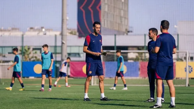 Busquets back at Barcelona as reserve team assistant