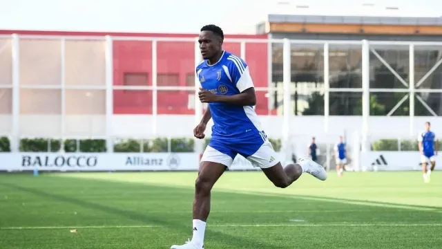 Jhon Lucumí joins Juventus on a four-year deal